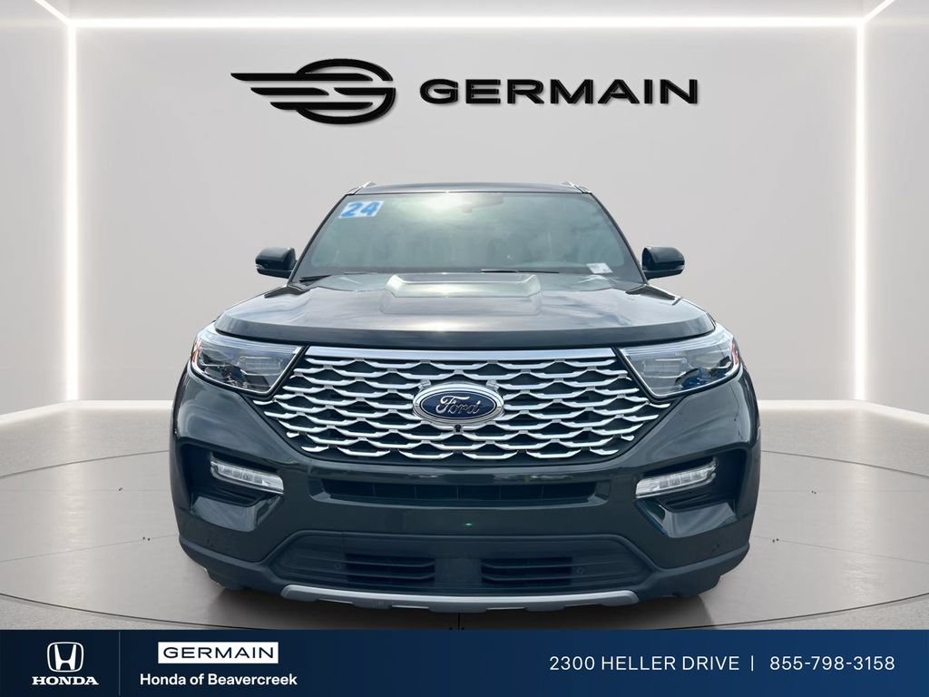 Used 2024 Ford Explorer Platinum w/ Technology Package AWD/4WD image 2