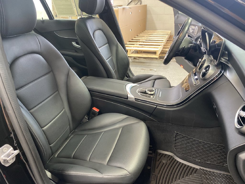 Used 2020 Mercedes-Benz C 300 4MATIC Sedan w/ Premium Package image 36