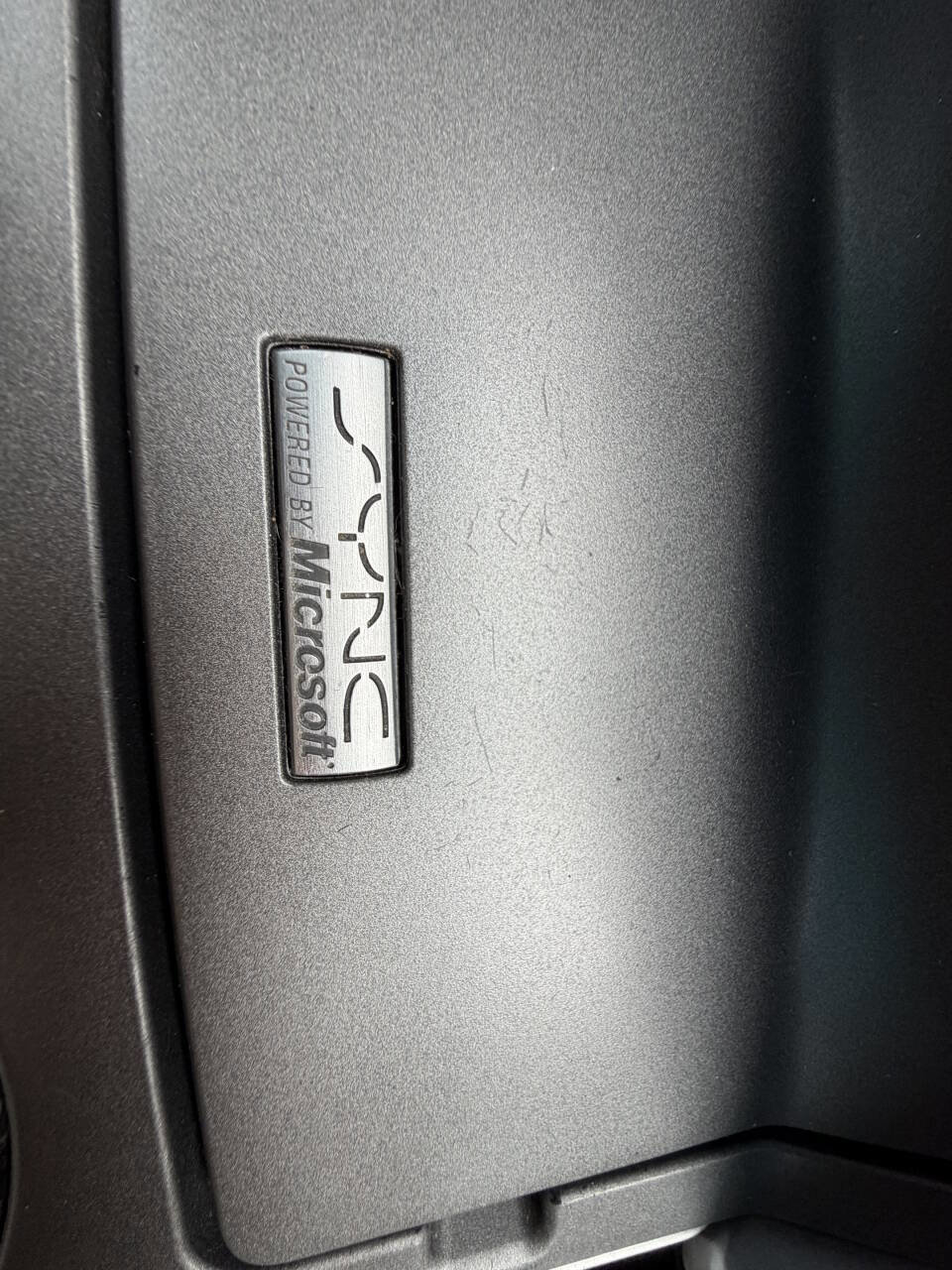 Used 2014 Ford Explorer XLT image 29