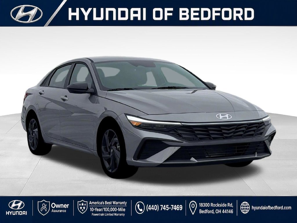 Used 2026 Hyundai Elantra Sport FWD image 13