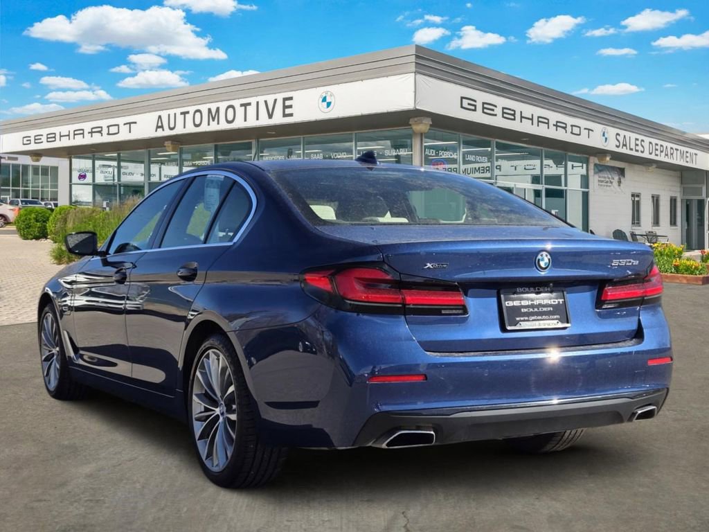 Used 2023 BMW 530e xDrive 530e iPerformance image 7