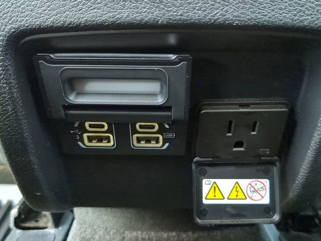 Used 2019 Jeep Cherokee Limited image 17