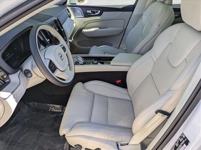 Used 2022 Volvo XC60 T8 Inscription w/ Advanced Package image 16
