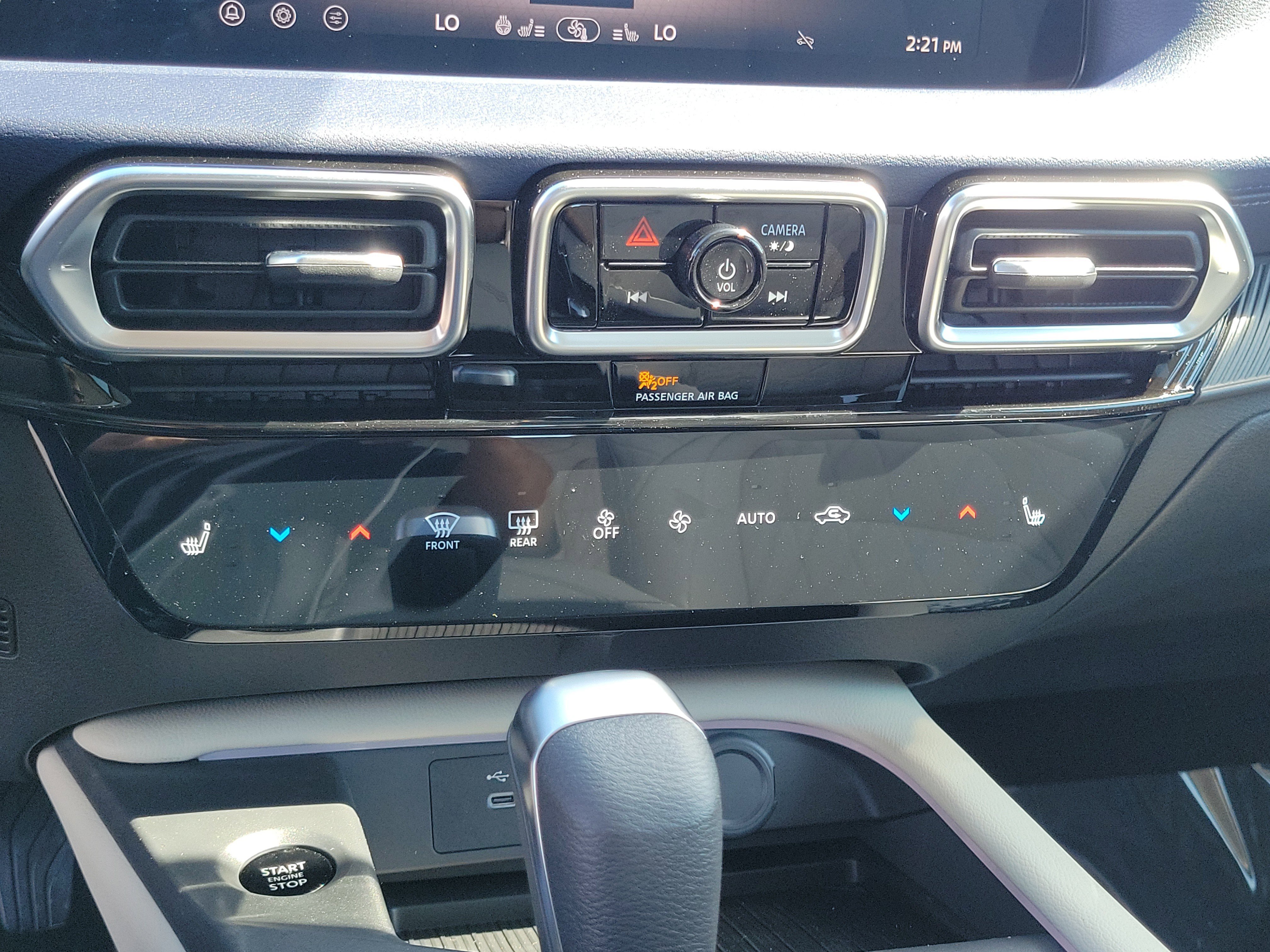 New 2026 Nissan Sentra SL w/ Floor Mat Package FWD image 27