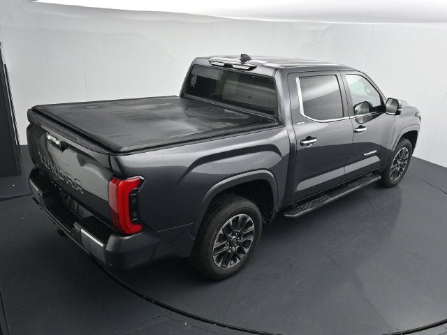 Used 2025 Toyota Tundra Limited AWD/4WD image 31