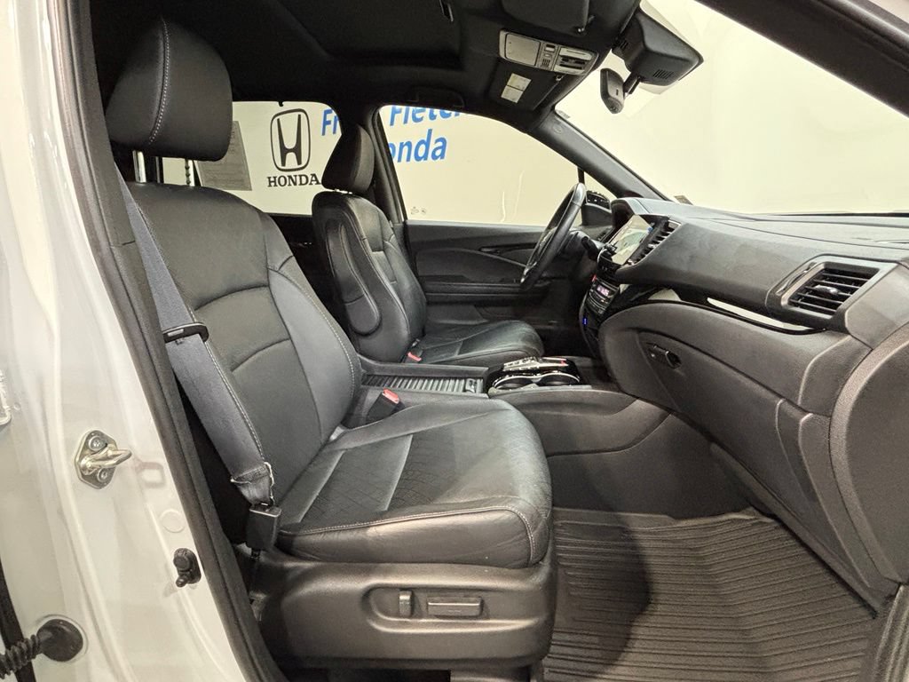 Certified 2019 Honda Passport Elite image 38
