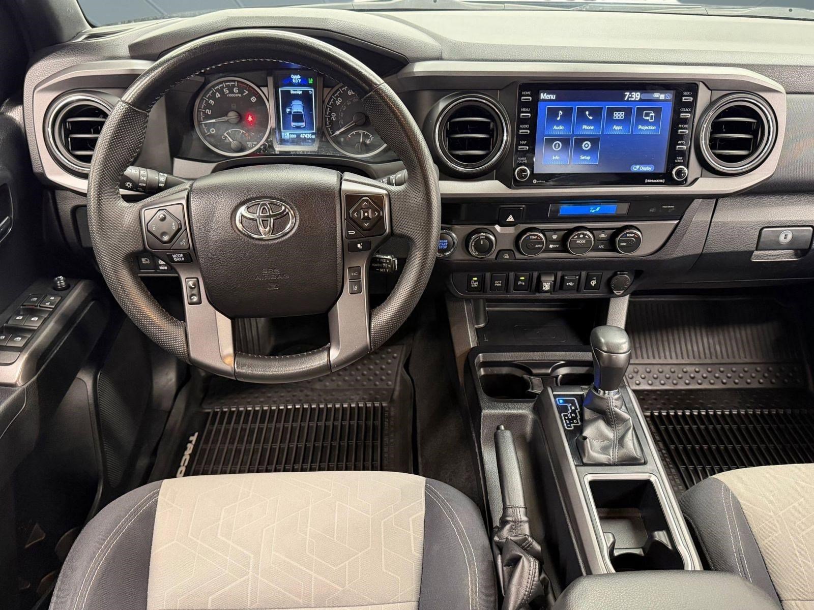 Used 2022 Toyota Tacoma TRD Off-Road w/ Technology Package AWD/4WD image 22