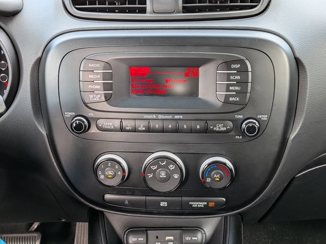 Used 2015 Kia Soul FWD image 19