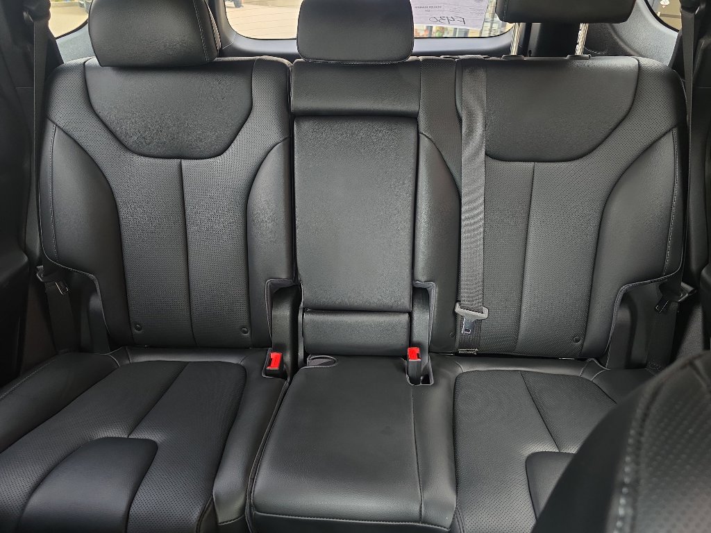 Used 2023 Hyundai Santa Fe XRT image 32