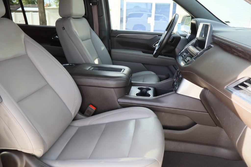 Certified 2024 Chevrolet Suburban LT RWD image 30