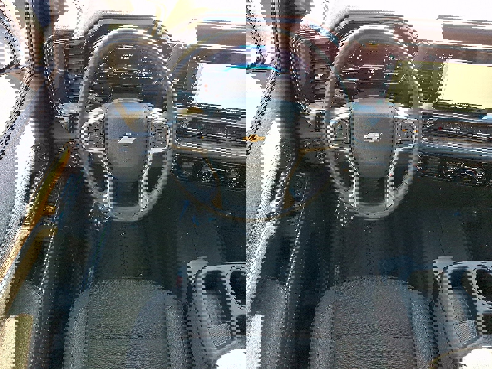 Used 2024 Chevrolet Silverado 1500 LT image 11