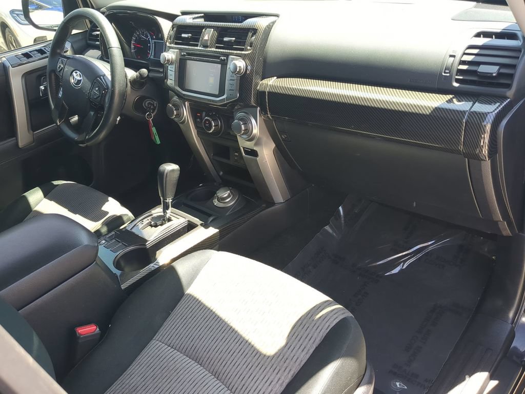Used 2019 Toyota 4Runner SR5 AWD/4WD image 12