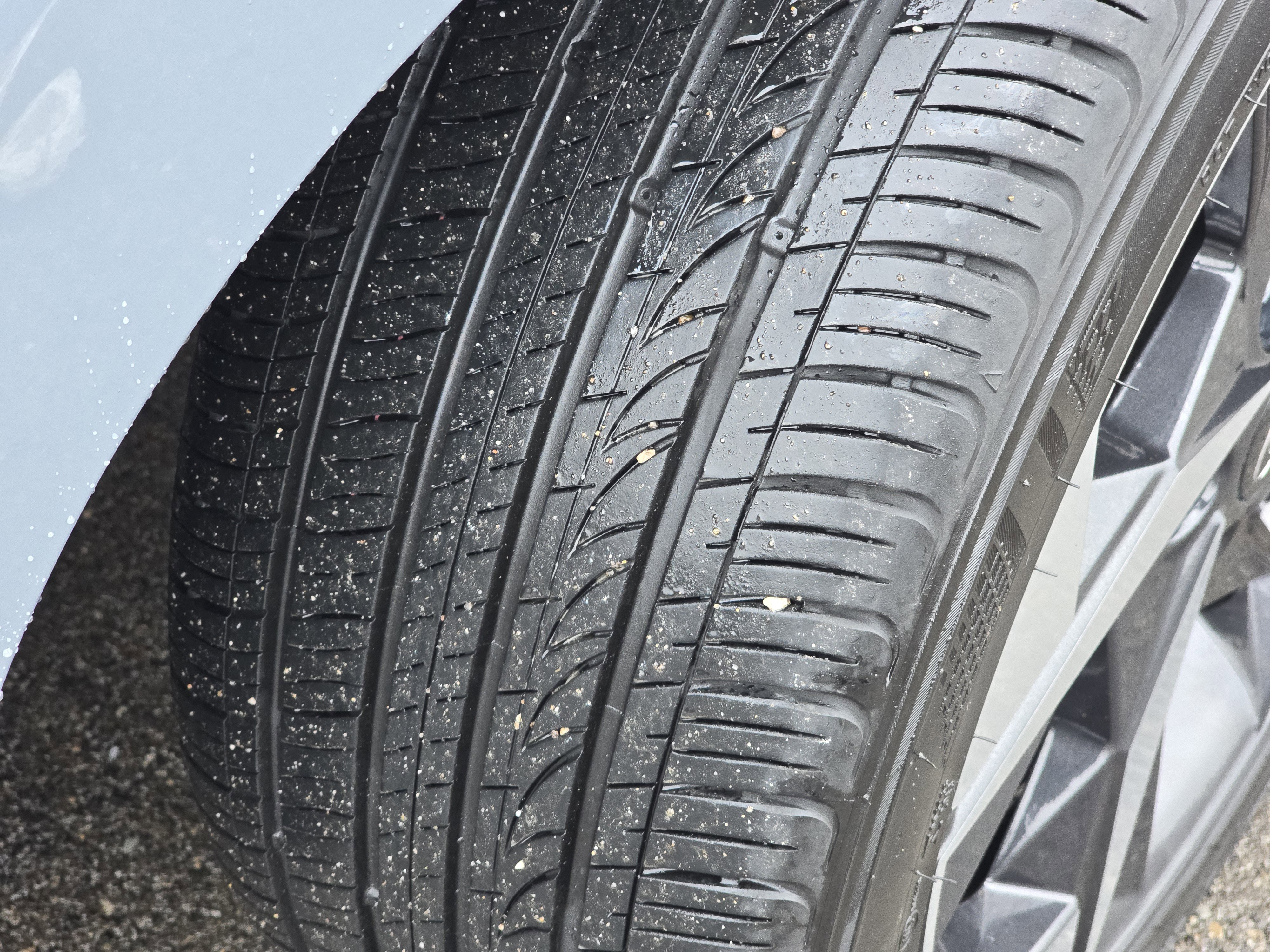 Used 2022 Hyundai Elantra Limited w/ Cargo Package image 14