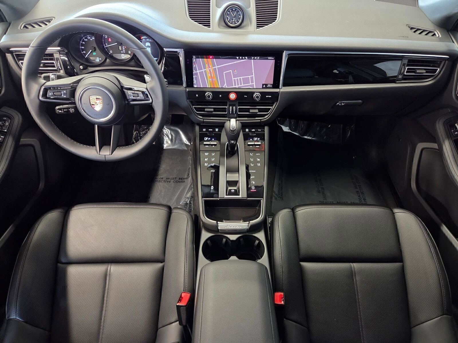 Certified 2026 Porsche Macan AWD/4WD image 13