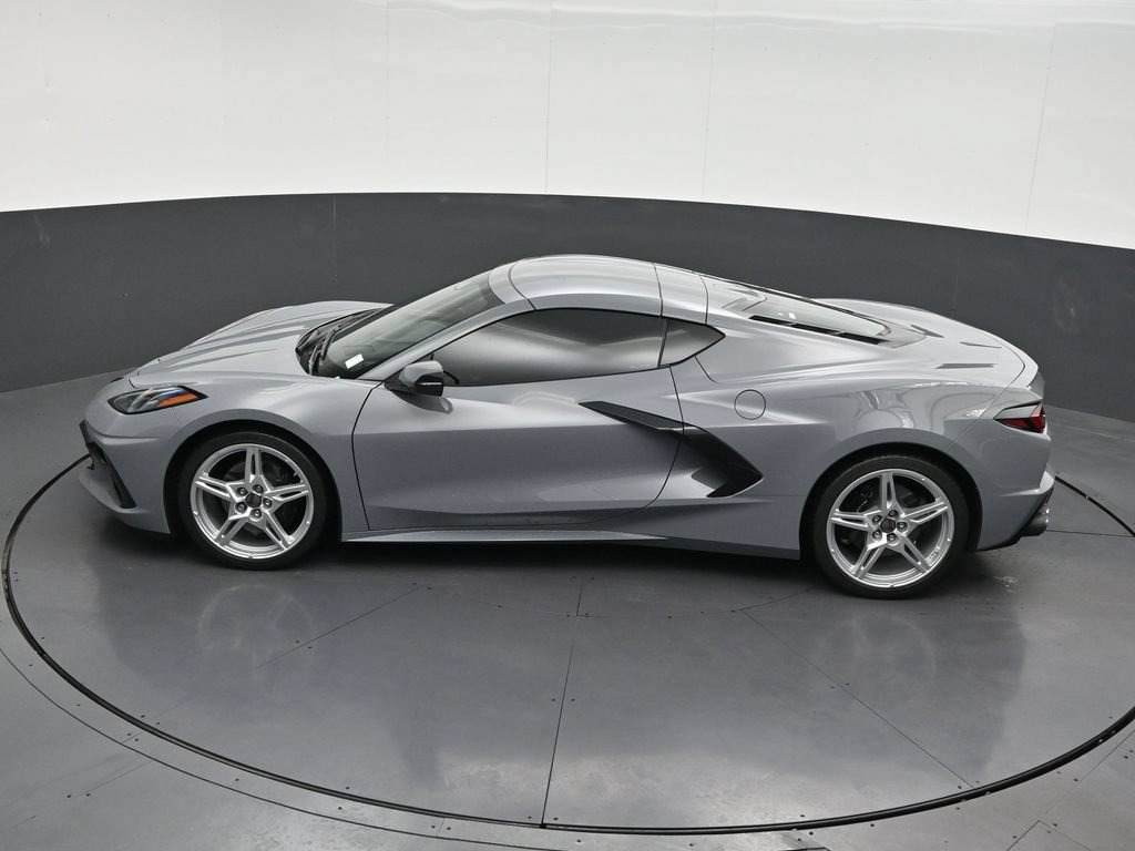 Used 2025 Chevrolet Corvette Stingray Coupe w/ 1LT RWD image 16