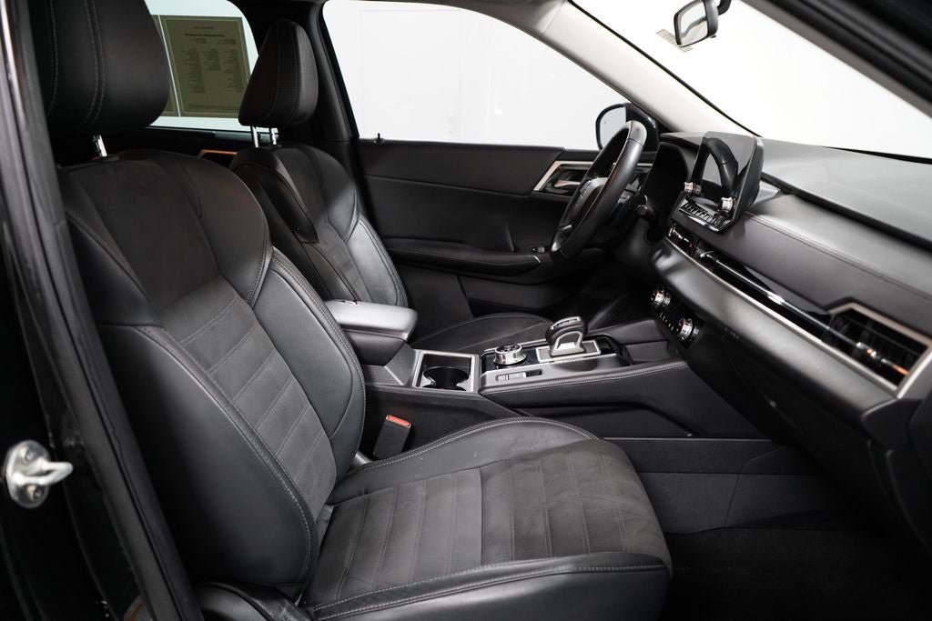 Used 2023 Mitsubishi Outlander SE FWD image 30