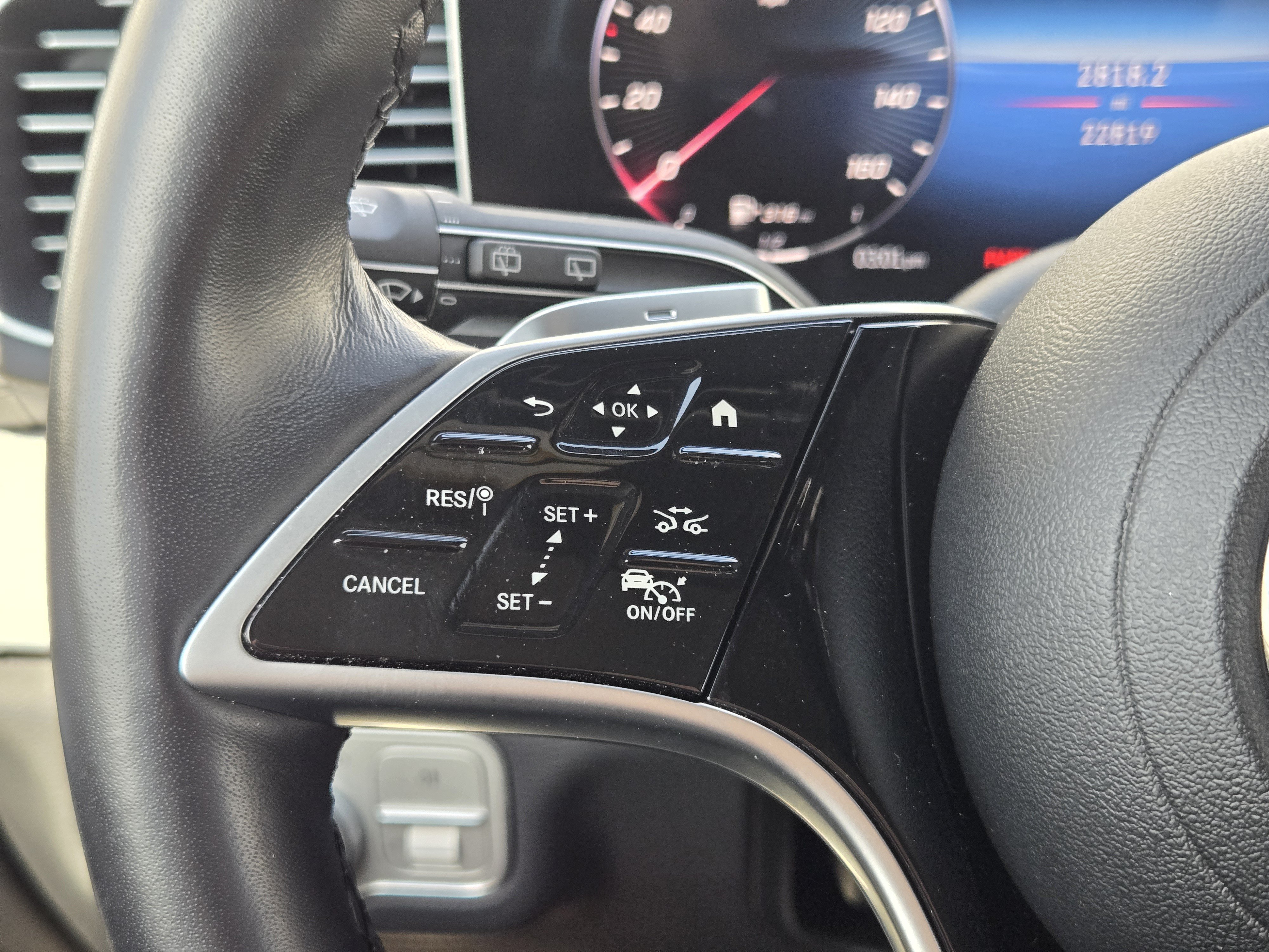 Used 2026 Mercedes-Benz GLE 350 4MATIC image 29