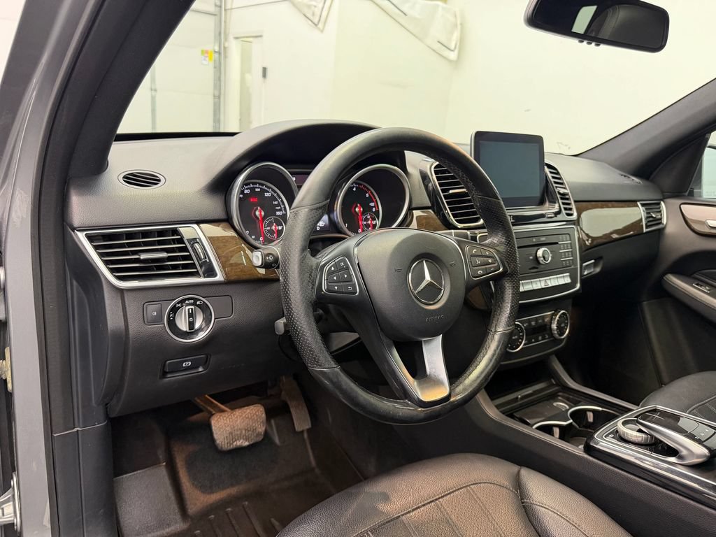 Used 2016 Mercedes-Benz GLE 300d 4MATIC image 4