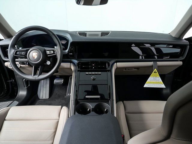 New 2026 Porsche Panamera image 17