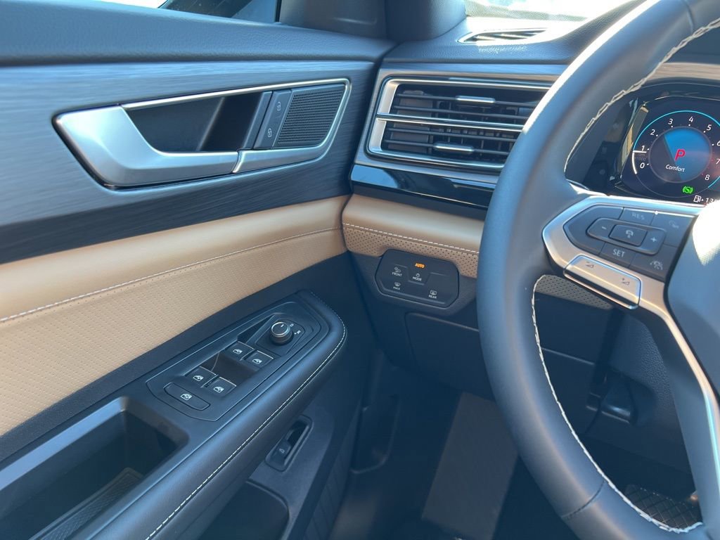 New 2026 Volkswagen Atlas Cross Sport SE image 18