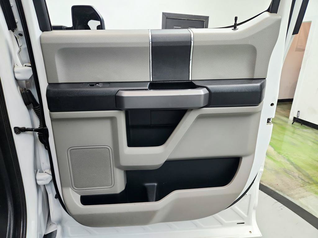 Used 2019 Ford F250 XLT w/ Snow Plow Prep Package AWD/4WD image 26