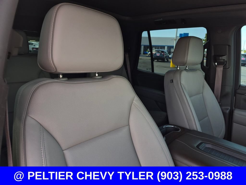 Used 2023 GMC Yukon SLT RWD image 14