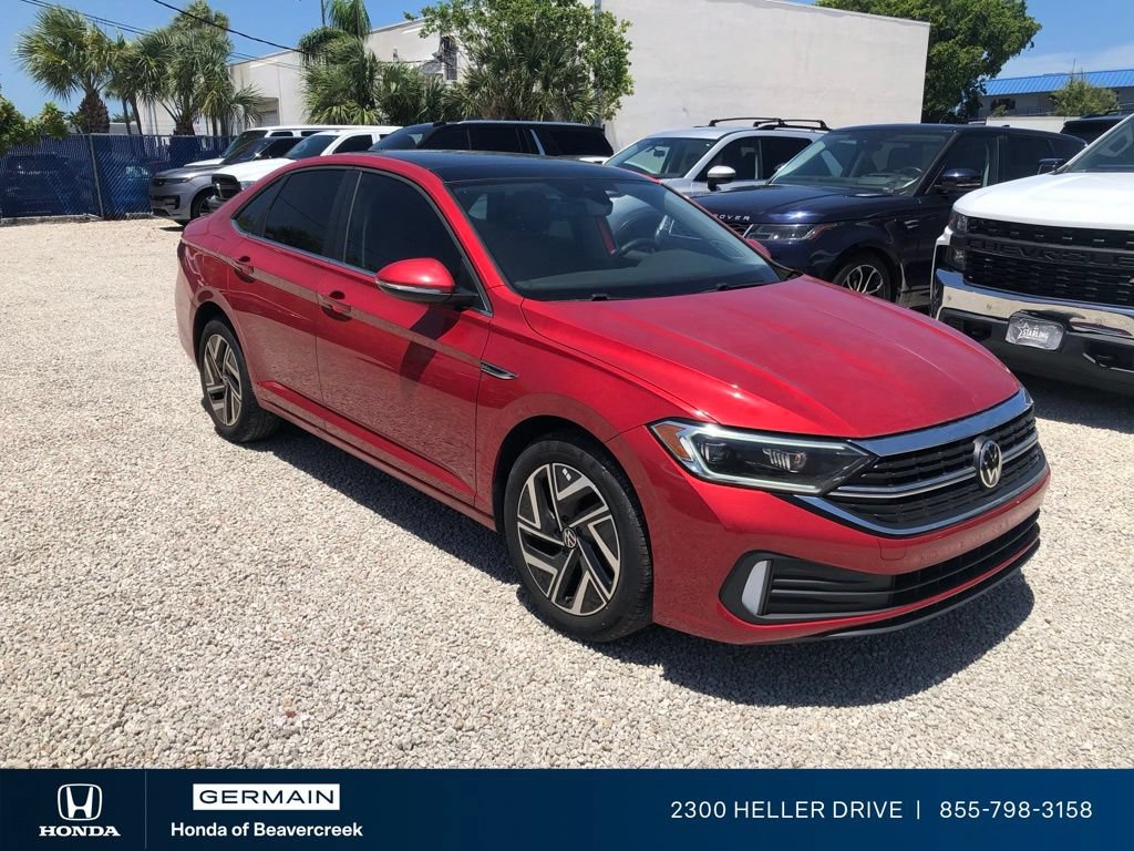 Used 2023 Volkswagen Jetta SEL FWD image 4