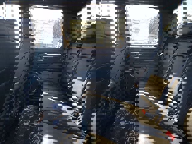 New 2026 RAM 1500 Laramie AWD/4WD image 16