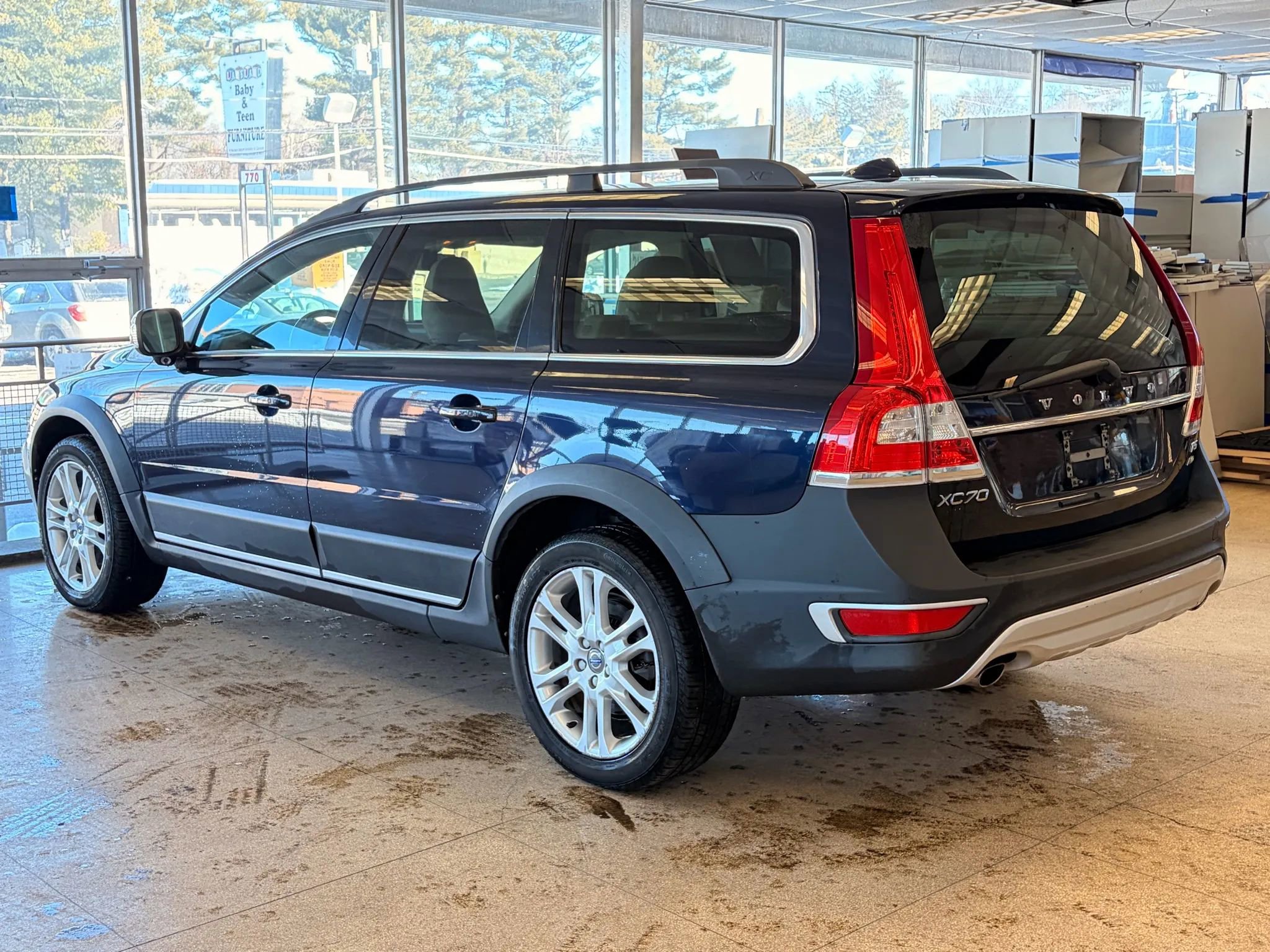 Used 2016 Volvo XC70 T5 Platinum w/ Protection Package AWD/4WD image 52