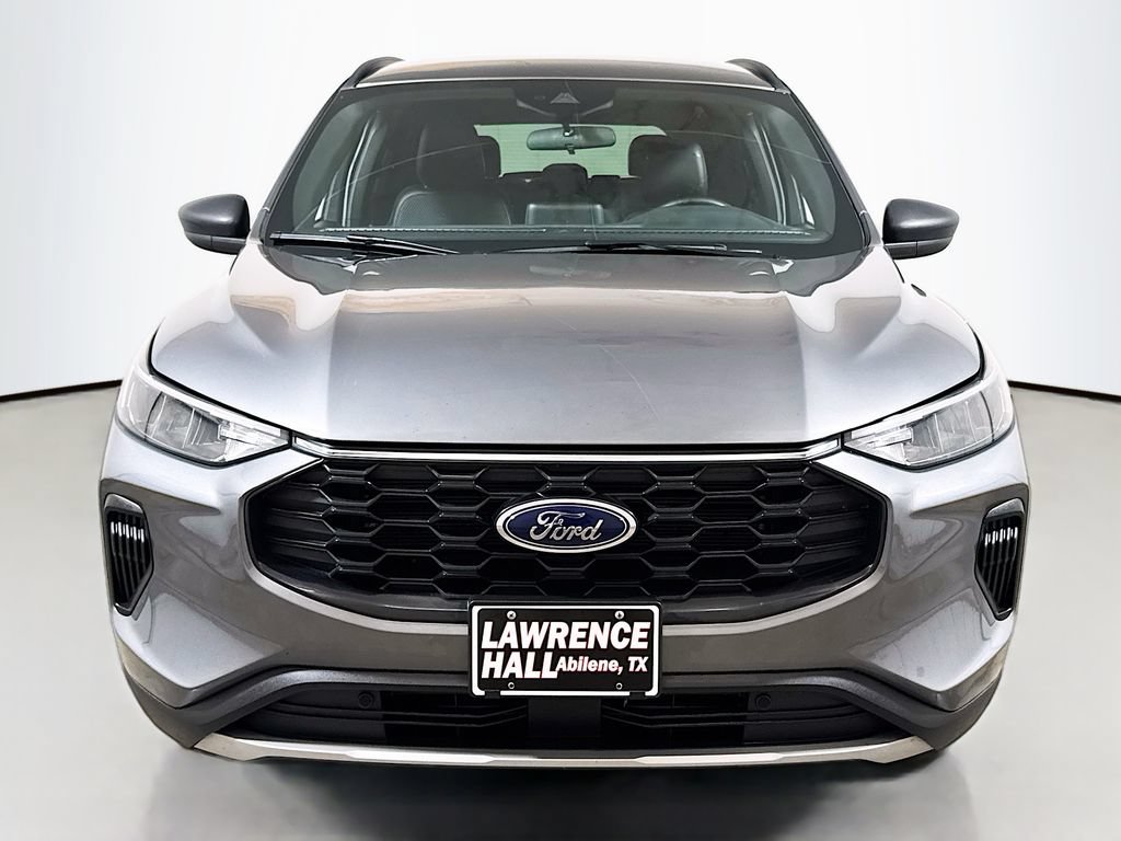 Used 2025 Ford Escape ST-Line AWD/4WD image 2