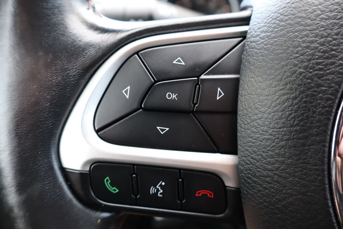 Used 2018 Jeep Compass Trailhawk AWD/4WD image 29