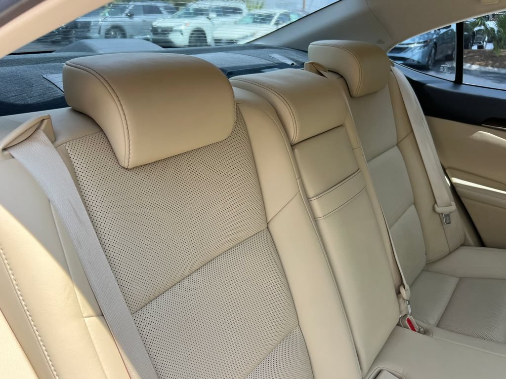 Used 2014 Lexus ES 350 w/ Premium Package FWD image 21