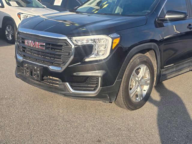 Used 2022 GMC Terrain SLE w/ Driver Convenience Package image 10
