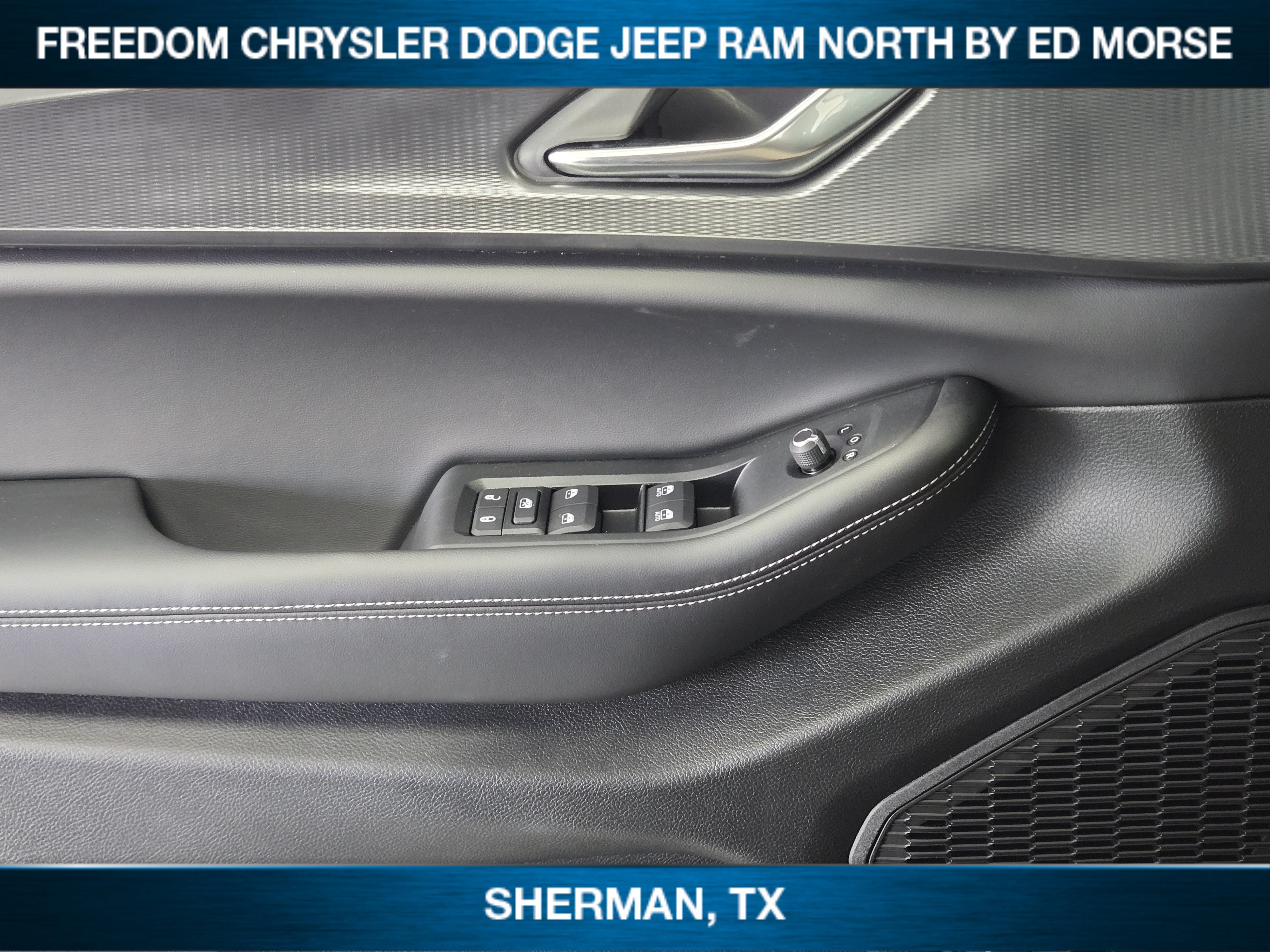 New 2025 Jeep Grand Cherokee Laredo RWD image 17