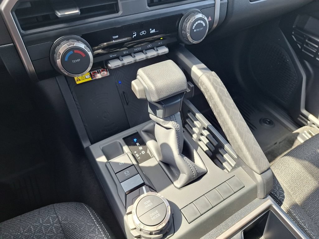 New 2026 Toyota 4Runner SR5 AWD/4WD image 23