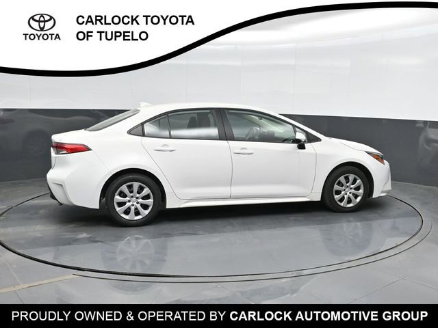 Used 2024 Toyota Corolla LE FWD image 4