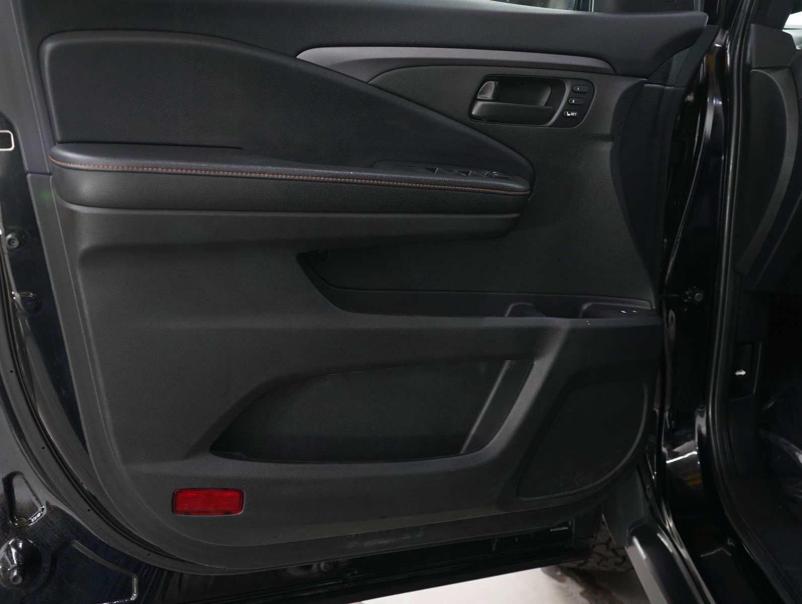 Used 2022 Honda Pilot TrailSport image 20