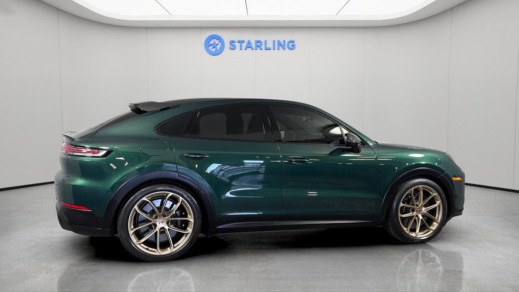 Used 2025 Porsche Cayenne Turbo GT AWD/4WD image 11
