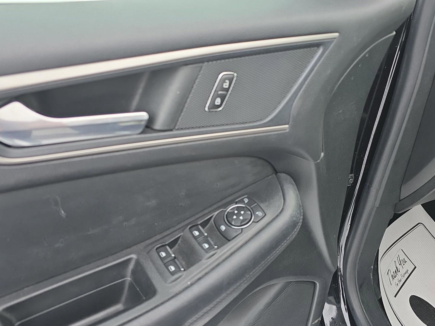 Used 2022 Ford Edge SEL w/ Convenience Package image 11