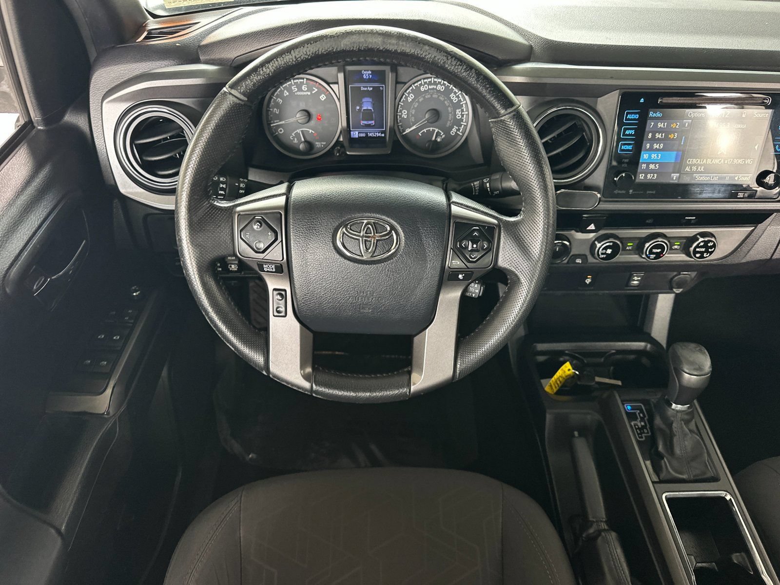 Used 2017 Toyota Tacoma TRD Off-Road w/ Tow Package (A/T) AWD/4WD image 13