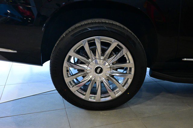 Used 2023 Cadillac Escalade ESV Premium Luxury image 49