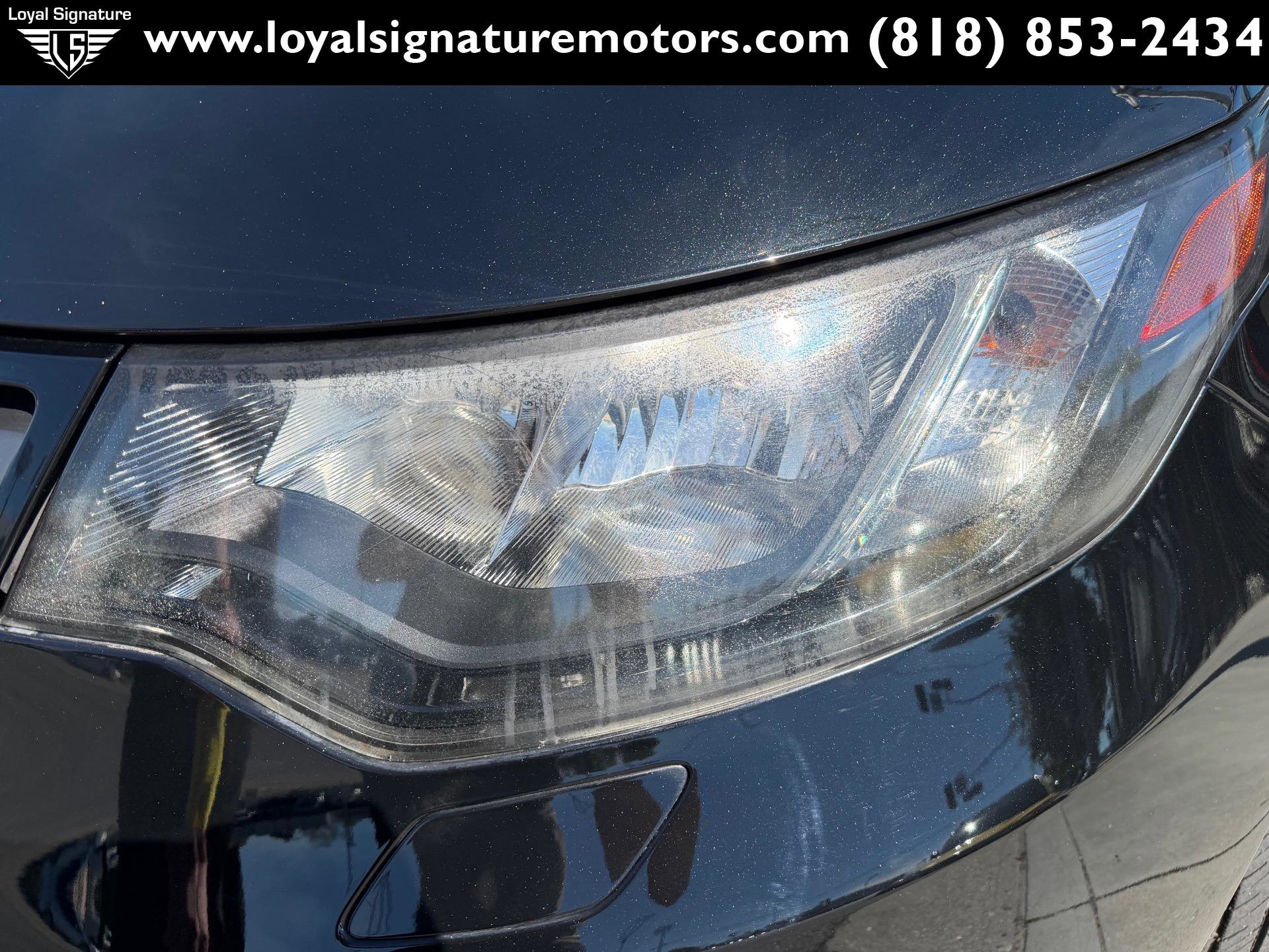 Used 2017 Land Rover Discovery SE image 37