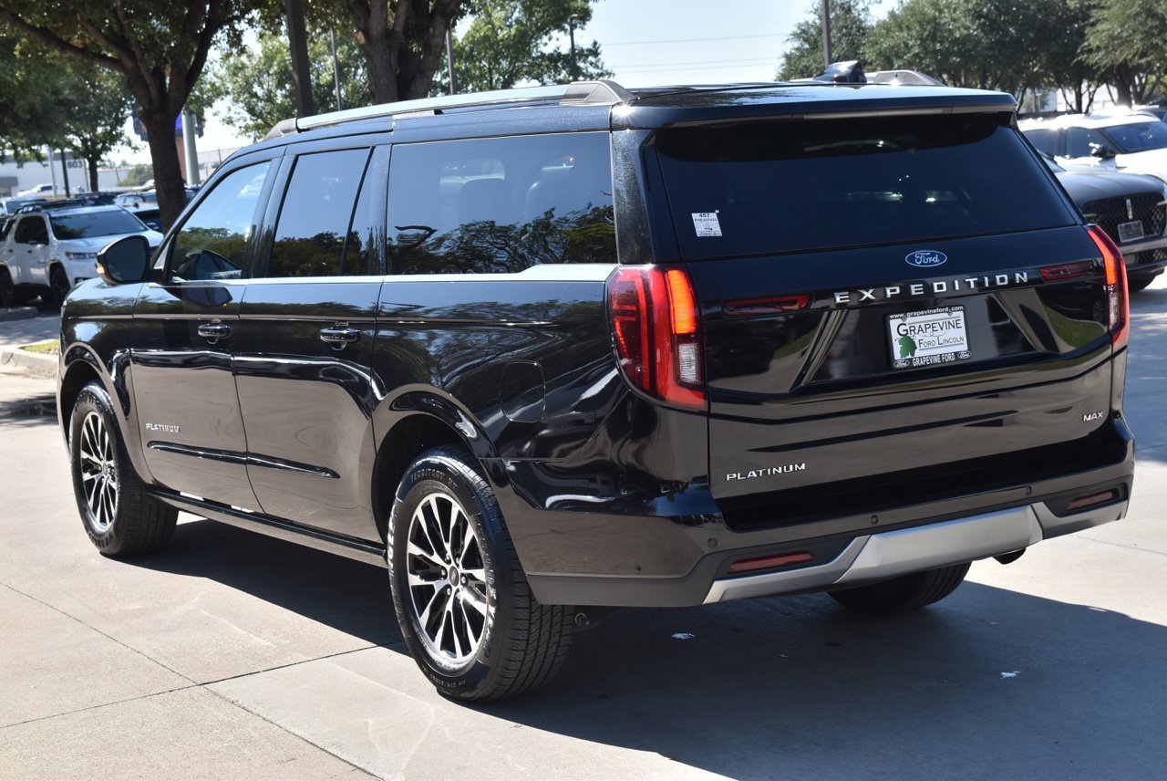 Used 2025 Ford Expedition Max Platinum AWD/4WD image 10