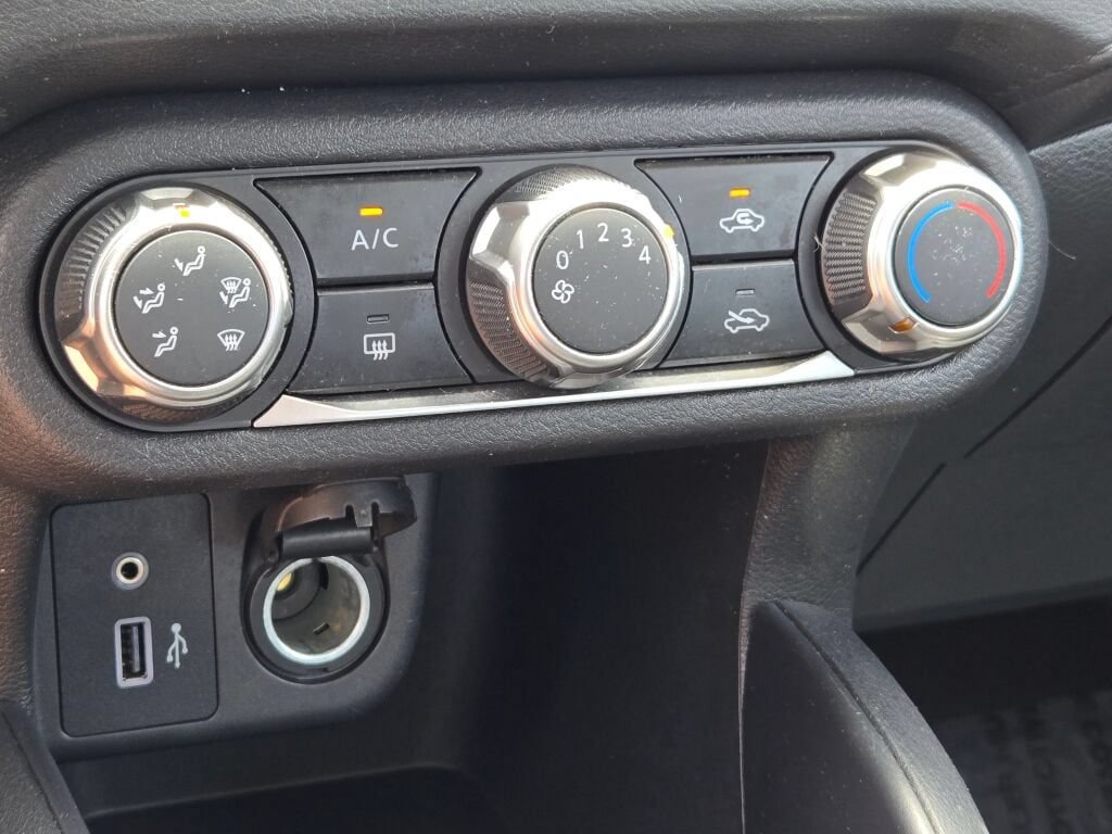Used 2024 Nissan Versa S w/ Trunk Package FWD image 23
