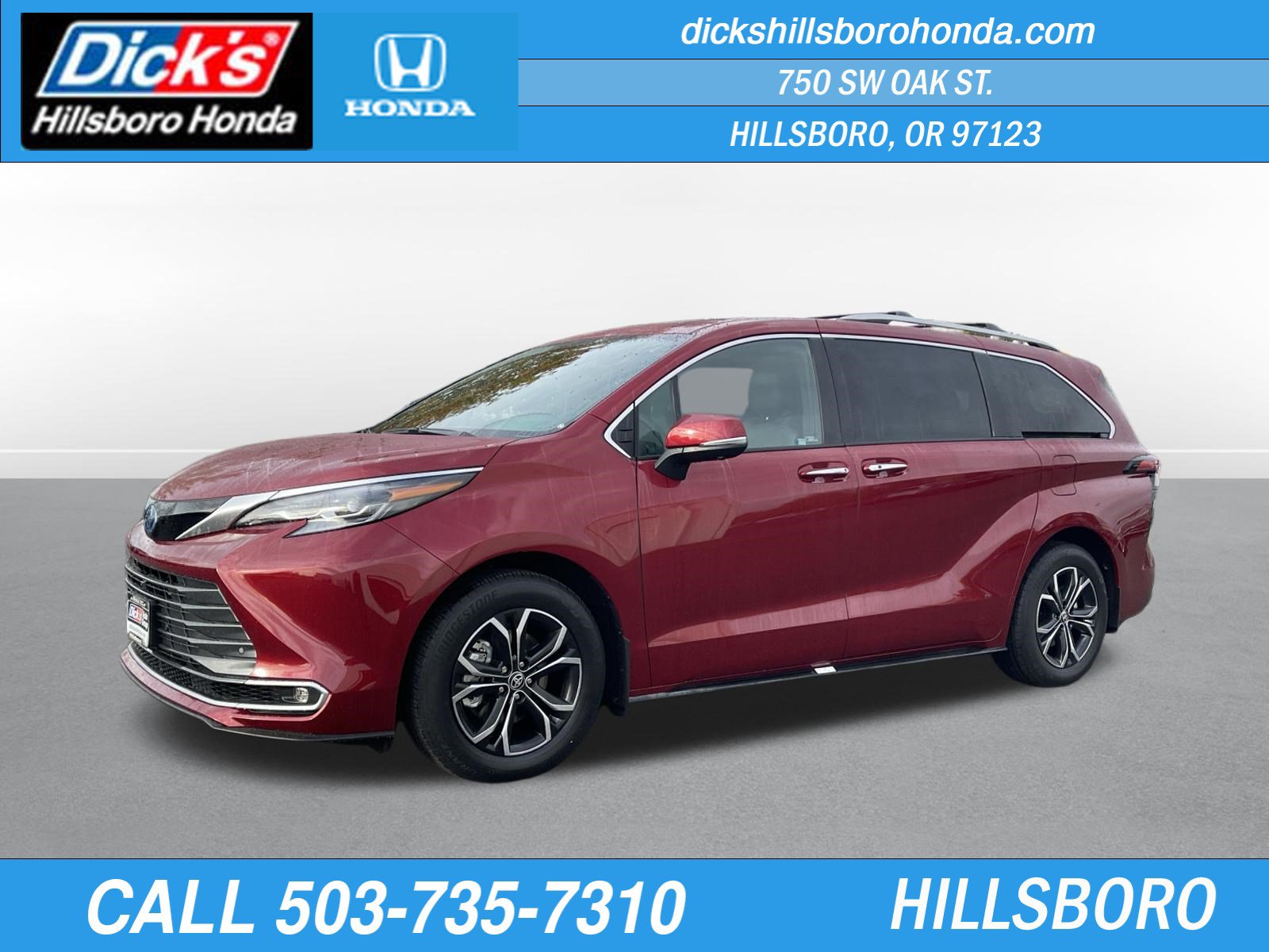 Used 2025 Toyota Sienna Platinum