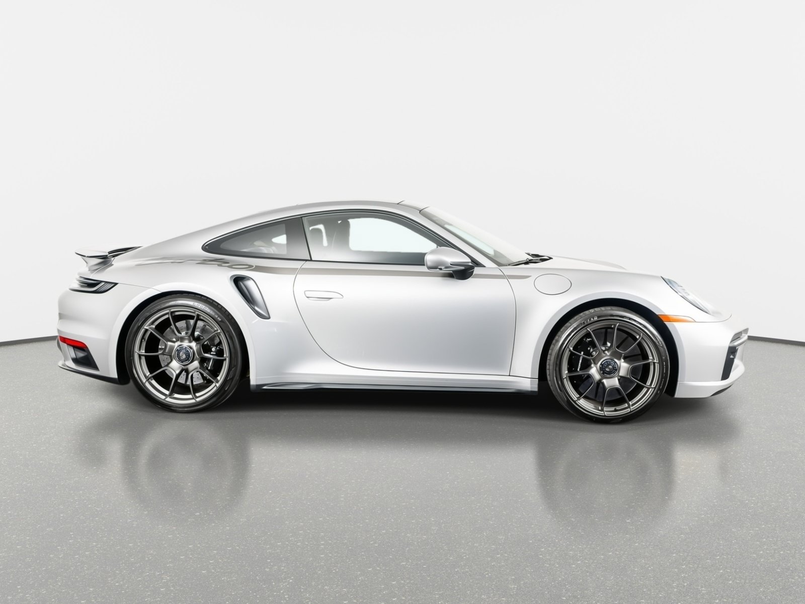 Used 2025 Porsche 911 Turbo AWD/4WD image 5