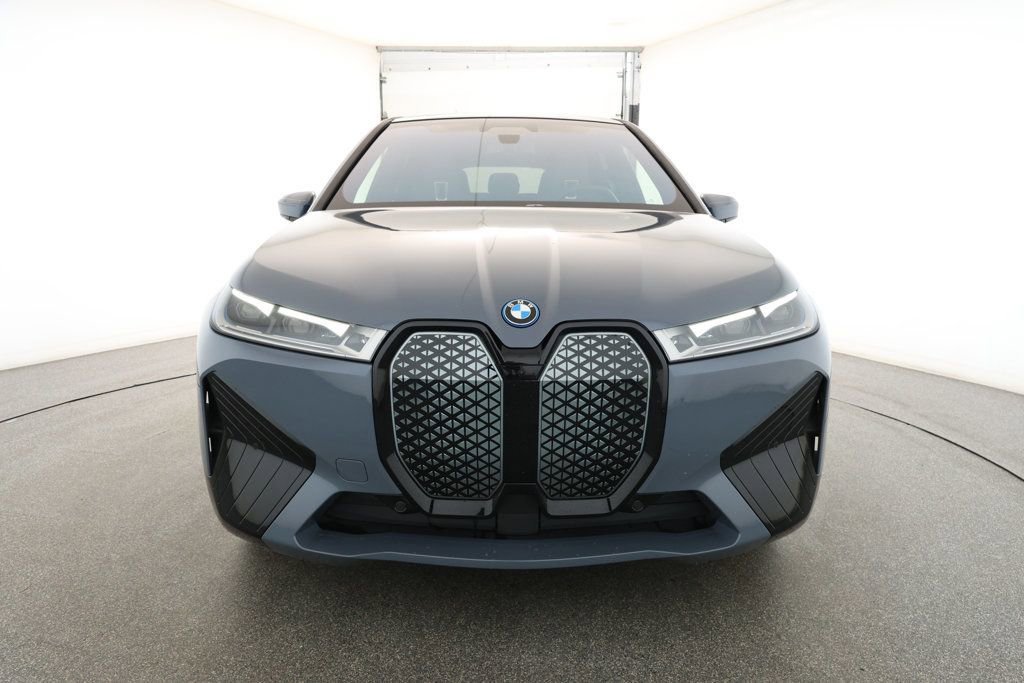 Used 2023 BMW iX M60 w/ Executive Package image 2
