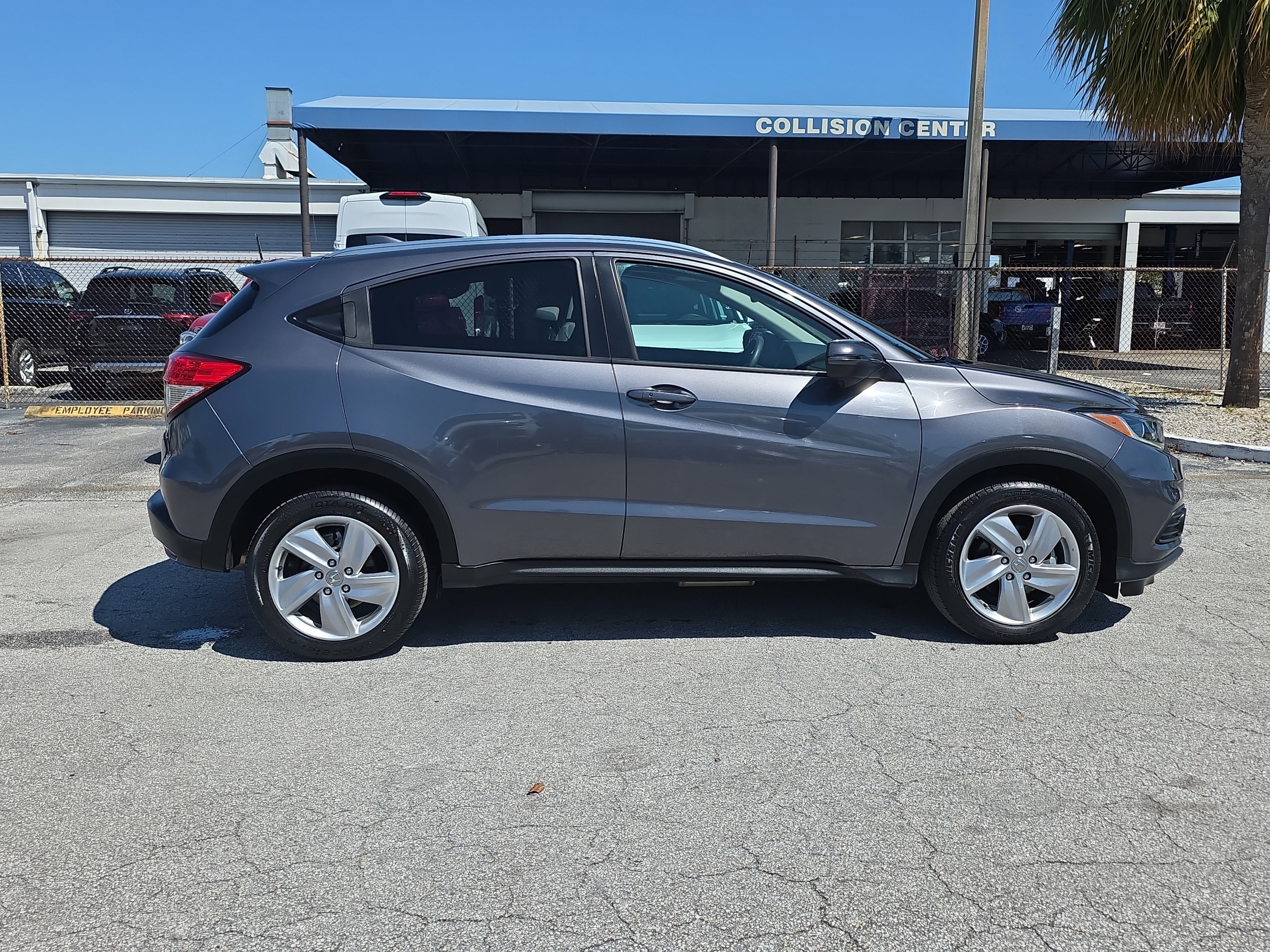 Used 2019 Honda HR-V EX image 8