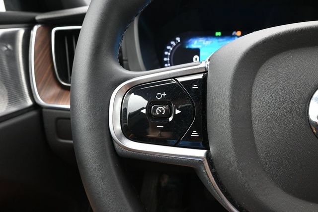 Used 2023 Volvo XC60 B5 Ultimate w/ Climate Package AWD/4WD image 26