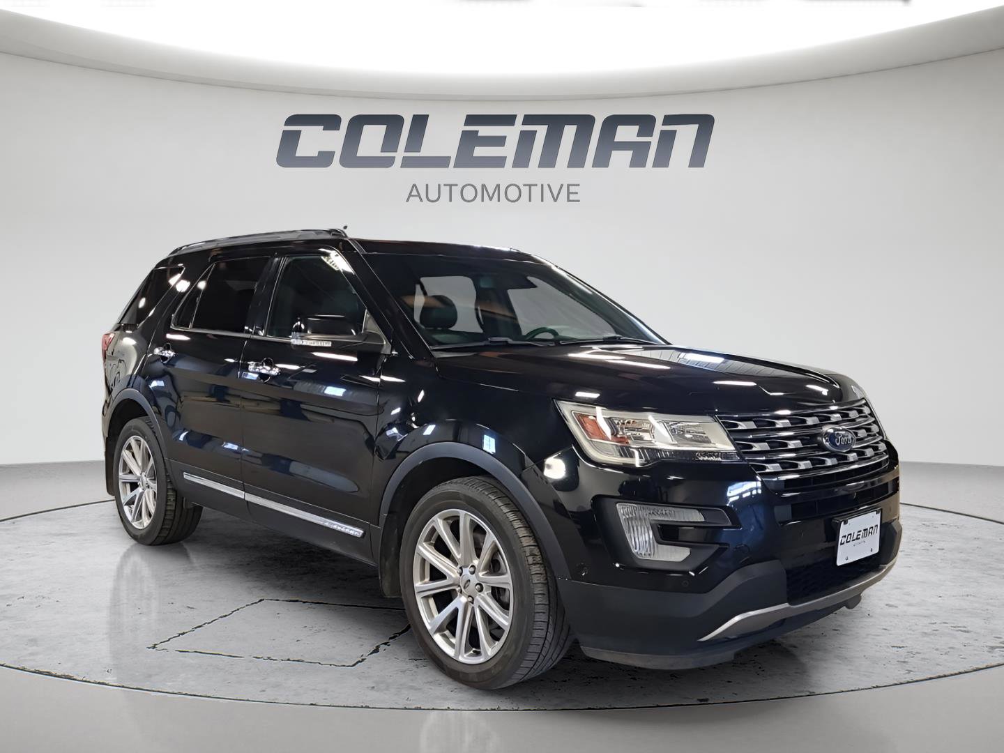 Used 2017 Ford Explorer Limited w/ Equipment Group 303A image 7